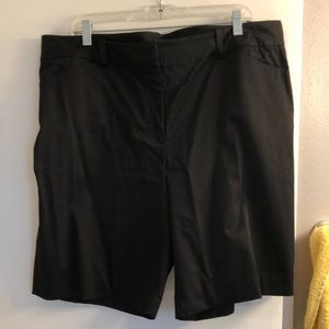 Ann Taylor black shorts